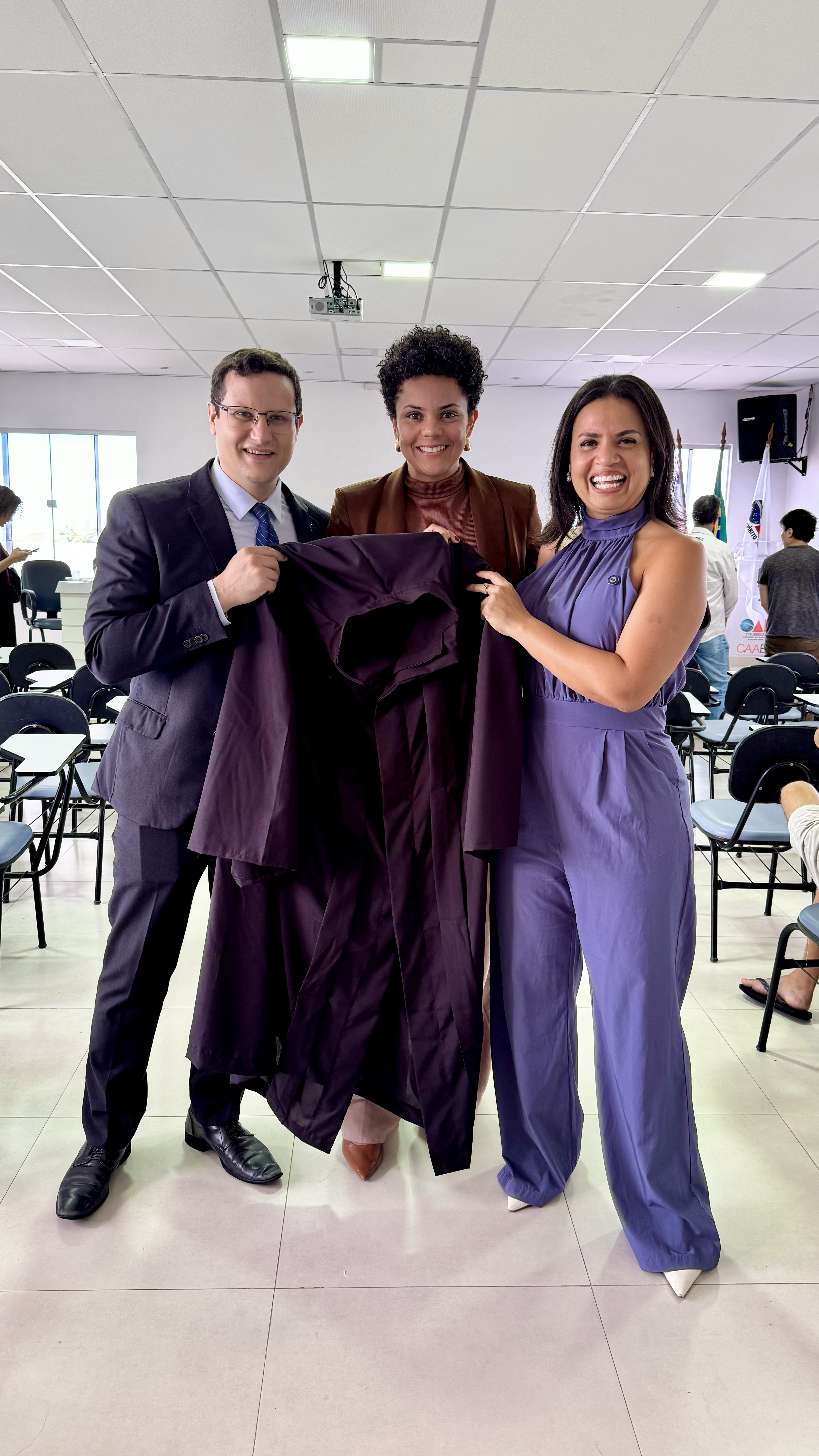 CAAES amplia estrutura da advocacia em Linhares com nova beca para júri